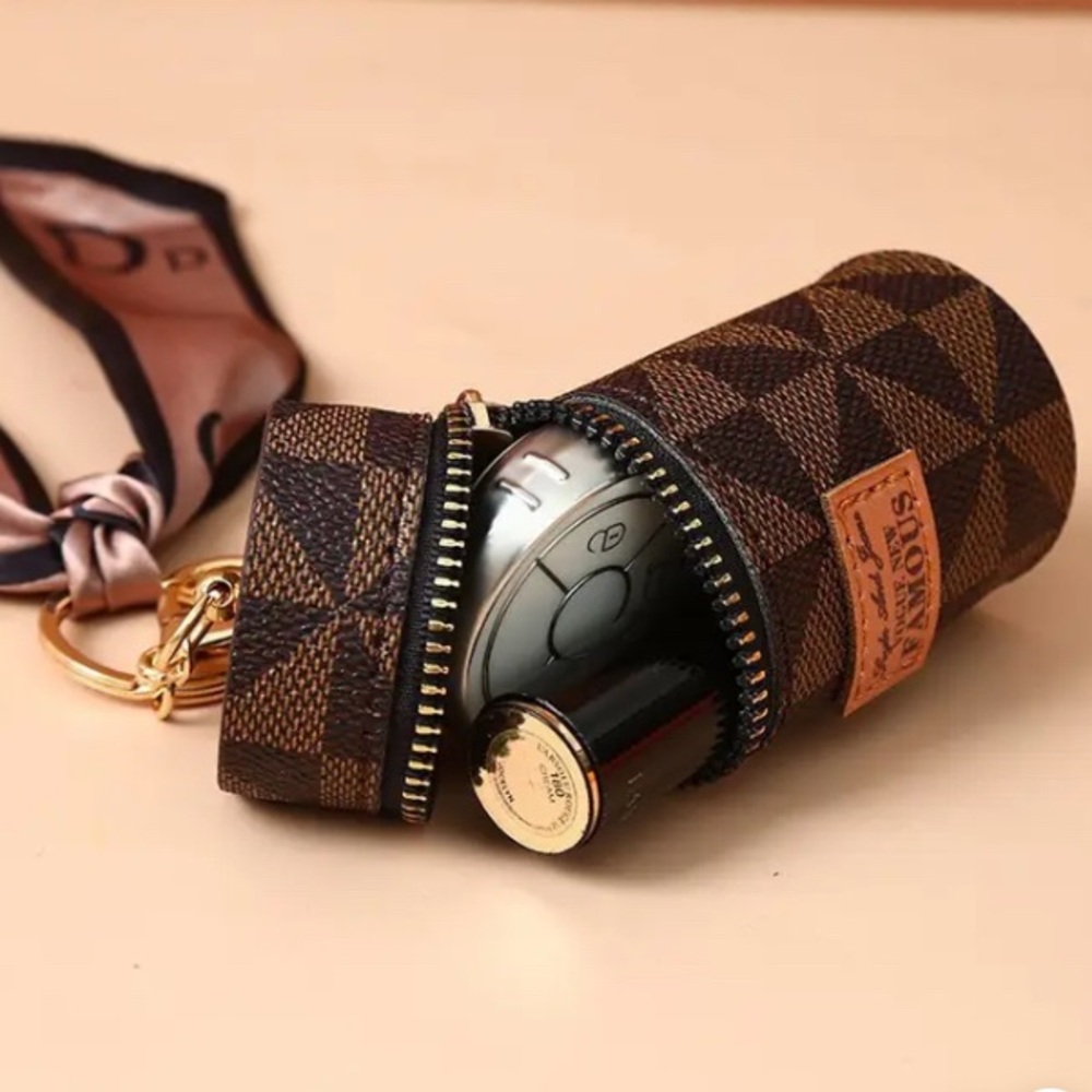 MINI RETRO BROWN PORTABLE TRAVEL ZIPPER KEY CHAIN CASE FOR STORAGE & SCARF. NEW. - Picture 3 of 8